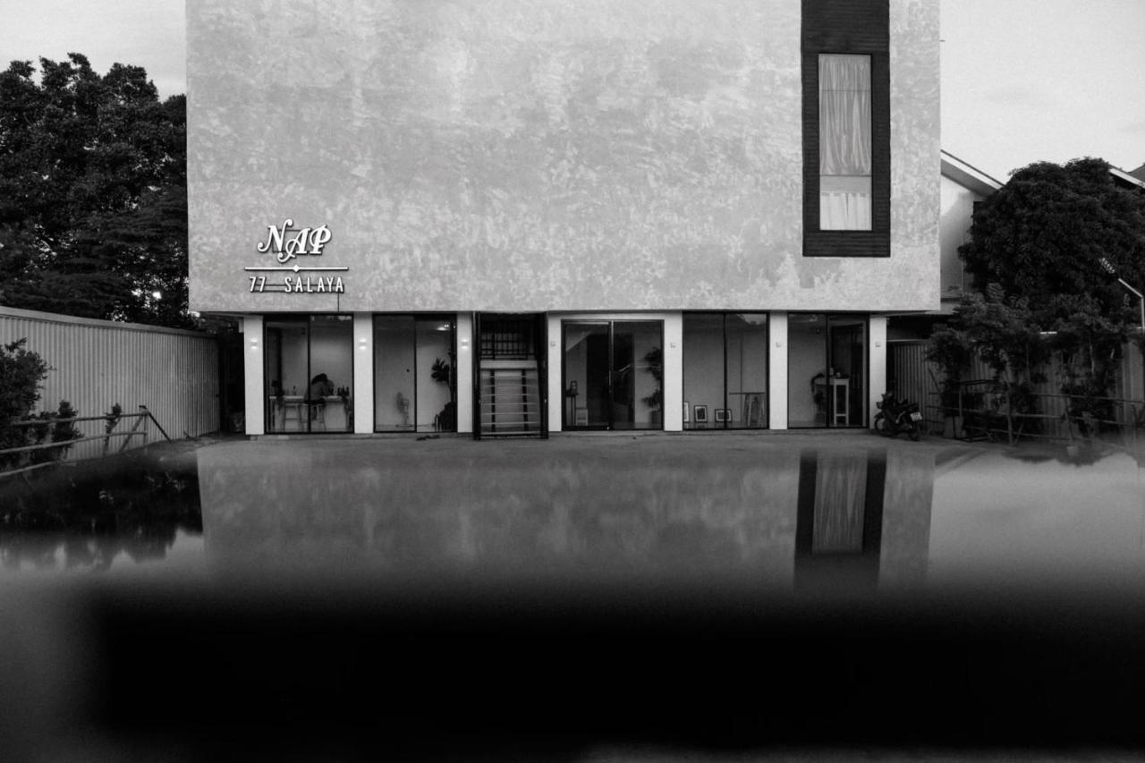Hotel Nap77 Salaya Esterno foto